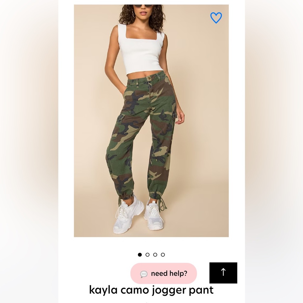 Superdown Kayla Camo Jogger Pant. Size 25